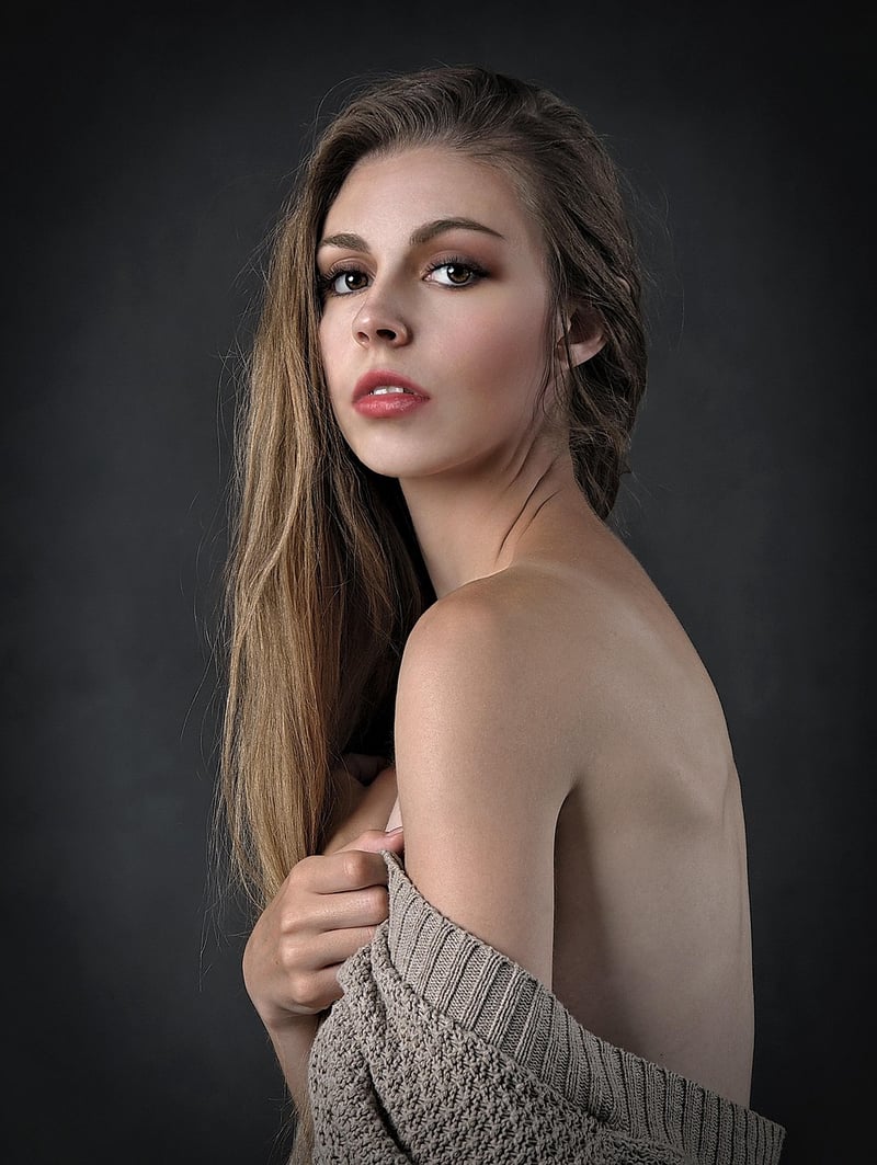 Elara Nightshade